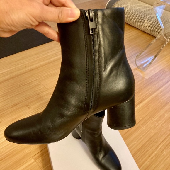 VINCE Black Leather Tillie Booties - Picture 14 of 14